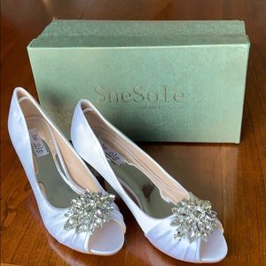 White satin dress heel women’s size 8